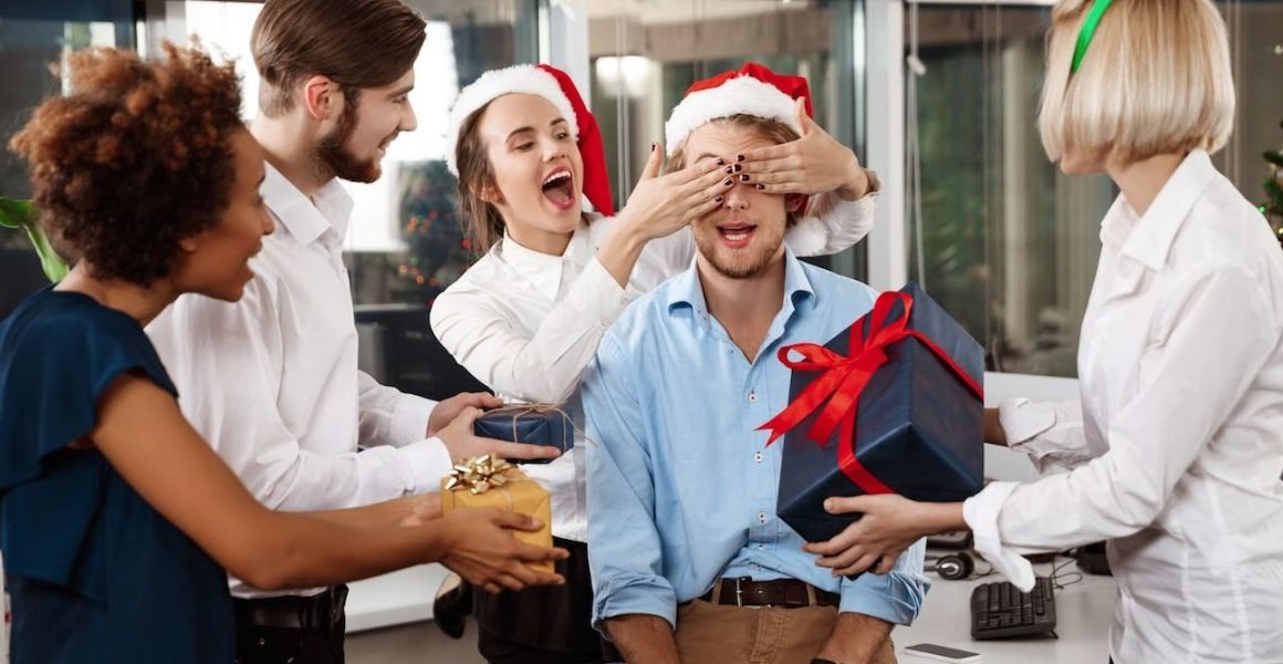 29 Mejores Ideas de Regalos para Navidad Económicos